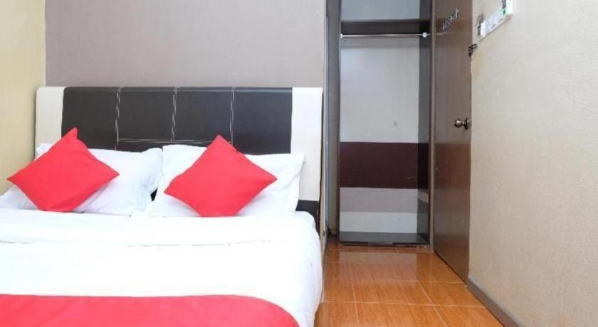 Oyo 44123 Hotel Al-Saif Kuala Kerai Exterior photo